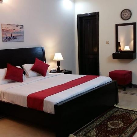 Serene Residence Islamabad Buitenkant foto