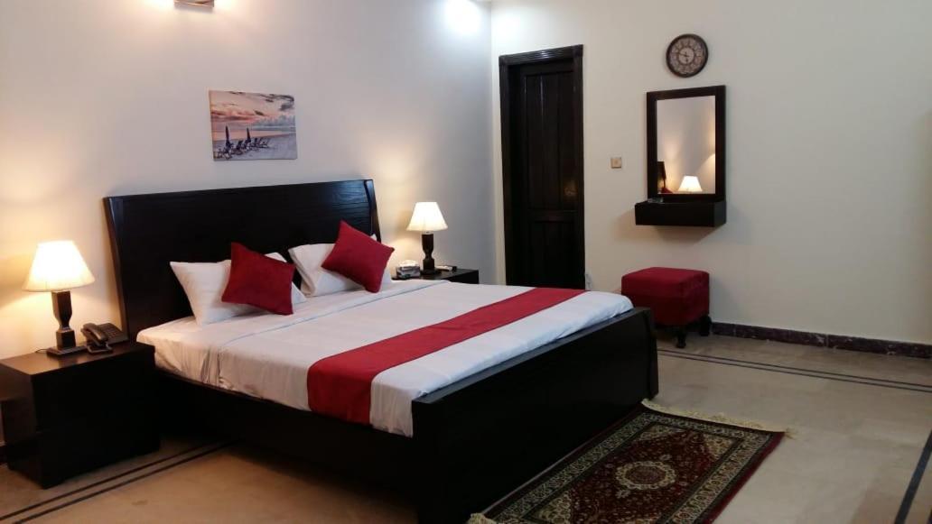 Serene Residence Islamabad Buitenkant foto