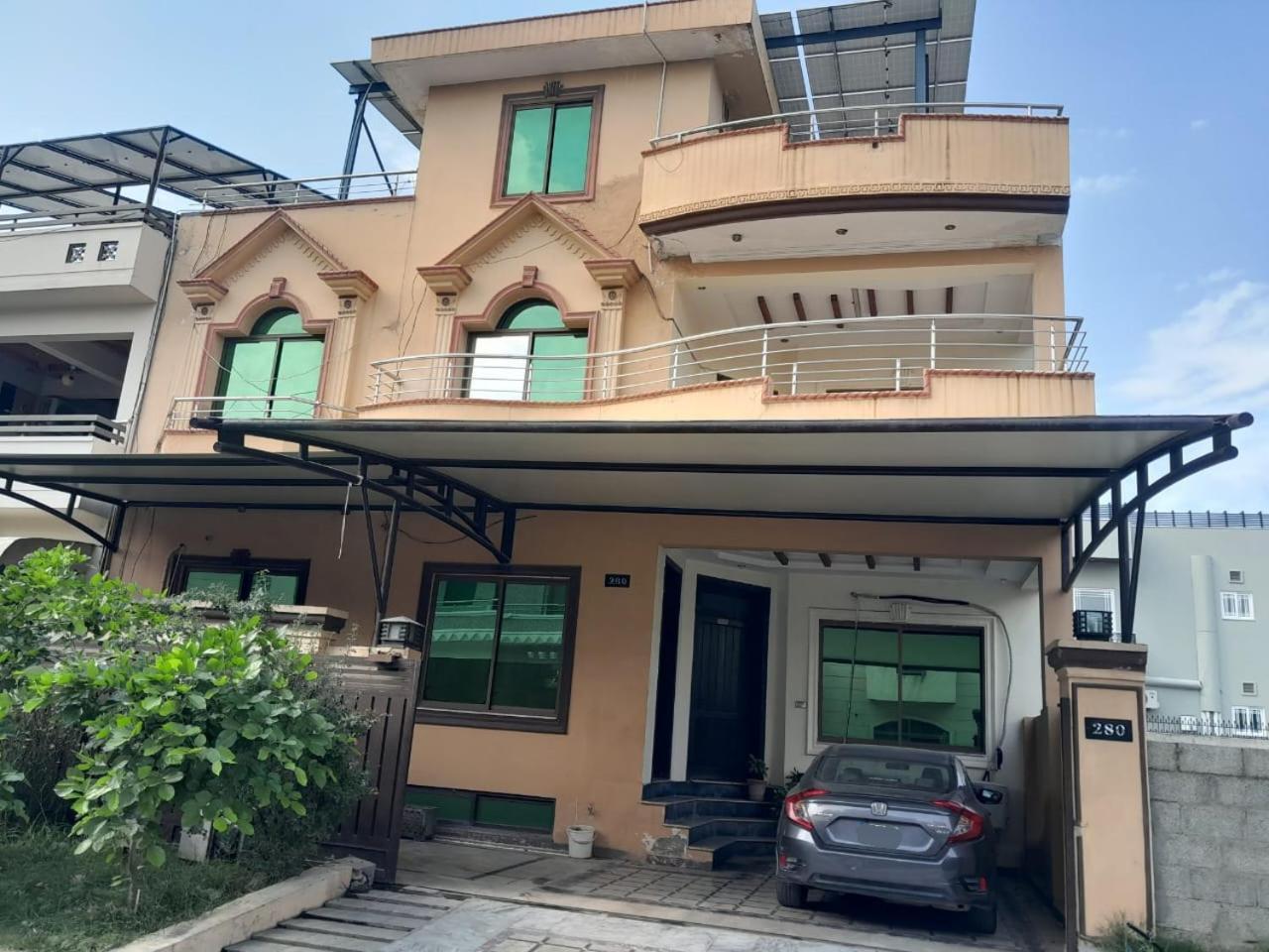 Serene Residence Islamabad Buitenkant foto