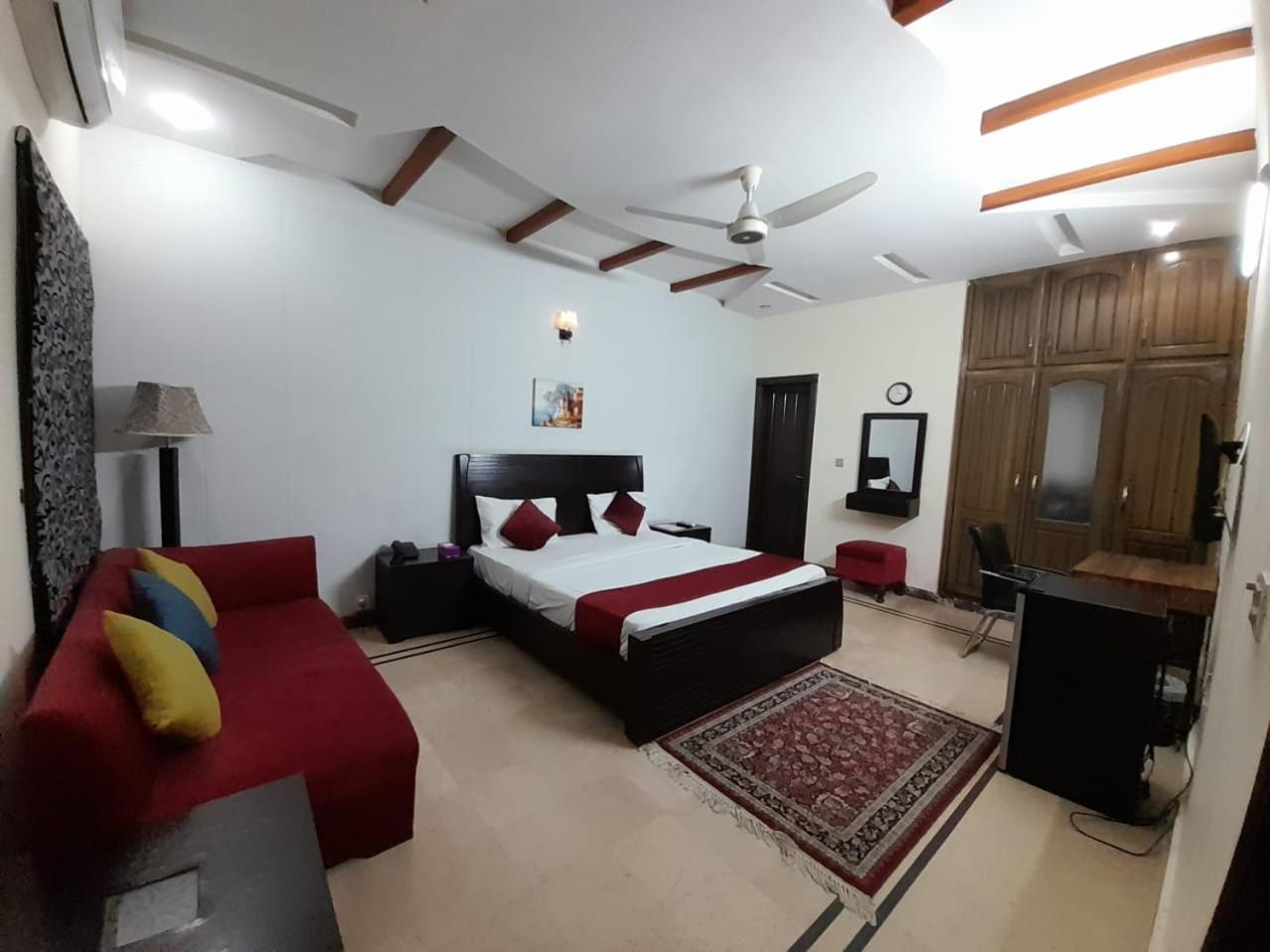 Serene Residence Islamabad Buitenkant foto
